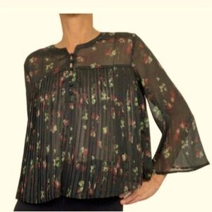 Sheer metallic floral print half sleeve baby doll blouse size extra small